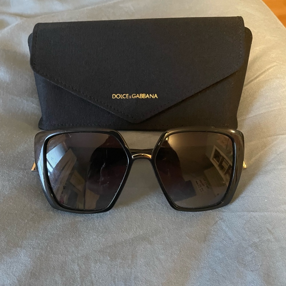 DG6156 Dolce and Gabanna Sunglasses Black w/ Grey Gradient